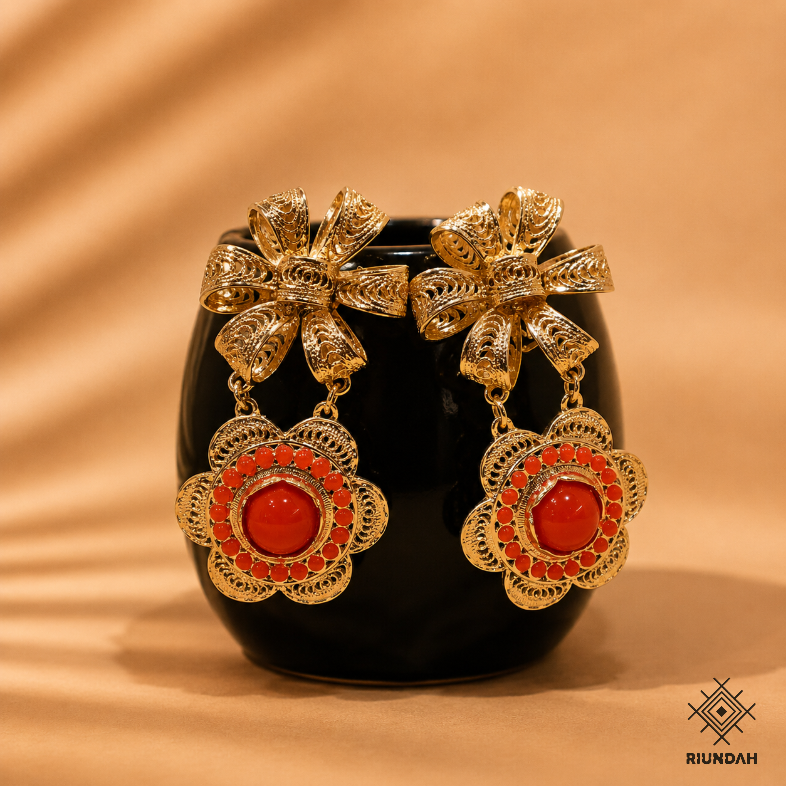 Aretes de filigrana color naranja