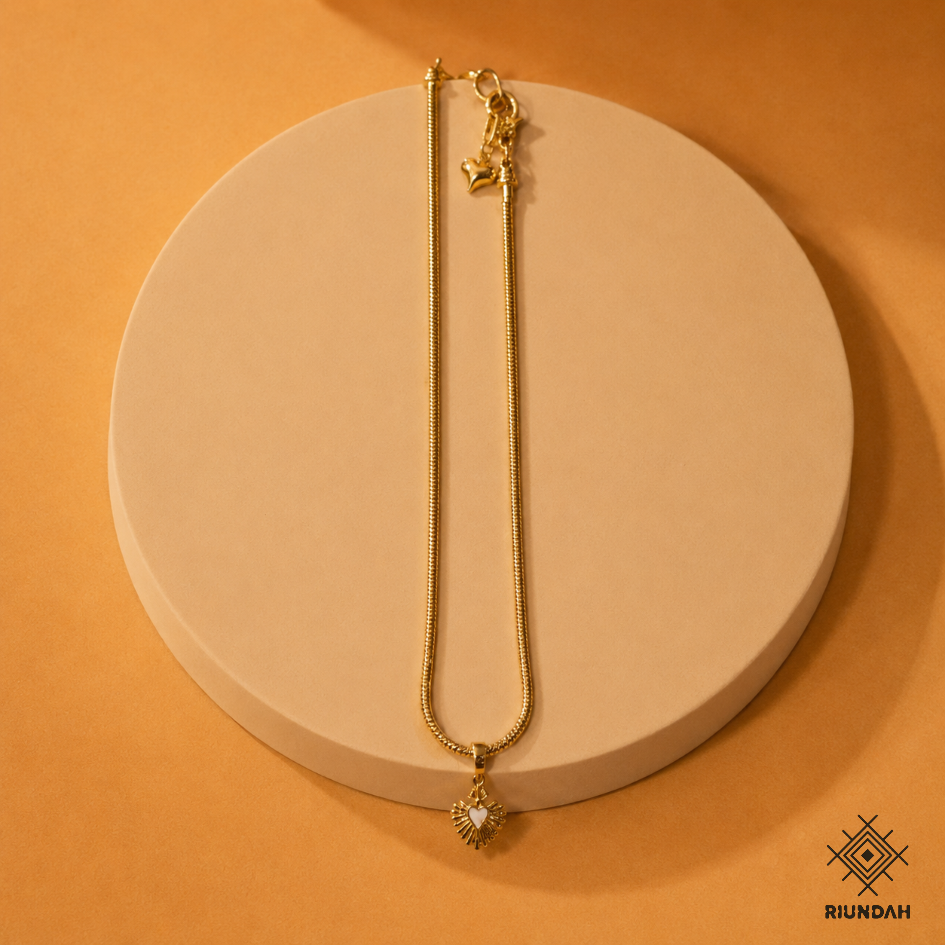 Collar corazoncito blanco